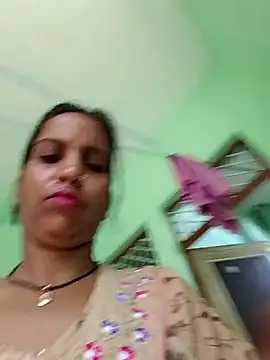 Hotty-Nidhi online show from September 9, 3:50 am
