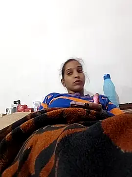 Hotty-Nidhi online show from November 10, 3:33 pm