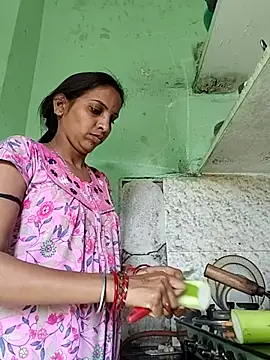 Hotty-Nidhi online show from February 26, 4:44 am