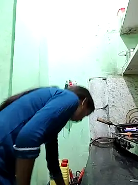 Hotty-Nidhi online show from March 18, 4:54 pm