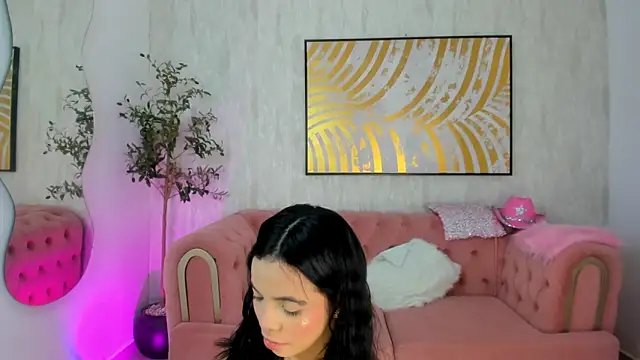 Krissi latore online show from May 15, 12:23 pm