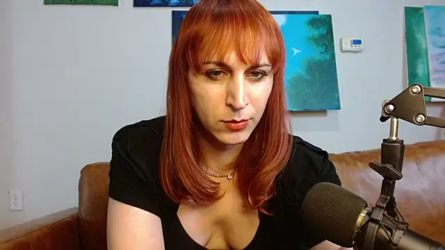 ChewyCandy online show from October 31, 1:39 am