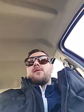 Snapshot of hugedickedd chatting on February 14, 2:03 pm hugedickedd online show from February 14, 2:03 pm