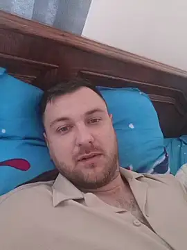 hugedickedd online show from April 7, 6:58 am