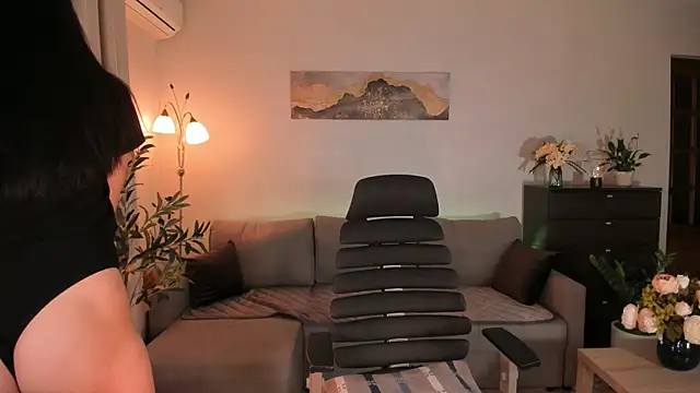 Snapshot of Viki_Bellson chatting on September 11, 5:13 pm Viki Bellson online show from September 11, 5:13 pm