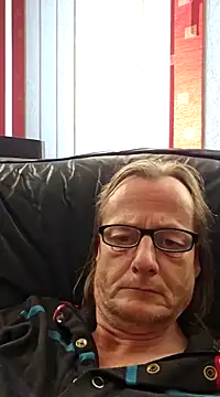 Snapshot of namorreyeb1 chatting on December 28, 1:38 pm namorreyeb1 online show from December 28, 1:38 pm