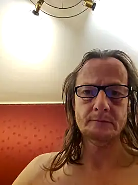 Snapshot of namorreyeb1 chatting on February 22, 6:28 am namorreyeb1 online show from February 22, 6:28 am