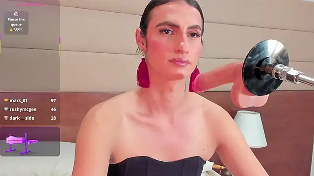 Snapshot of shantall_skinny chatting on October 5, 7:45 pm shantall skinny online show from October 5, 7:45 pm