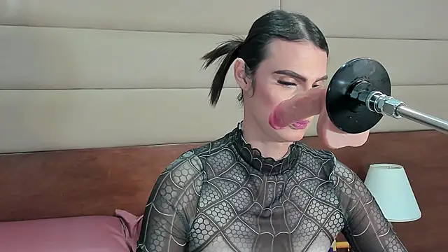 Snapshot of shantall_skinny chatting on October 11, 3:50 am shantall skinny online show from October 11, 3:50 am