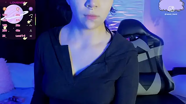 Melody Black  online show from November 13, 7:57 pm