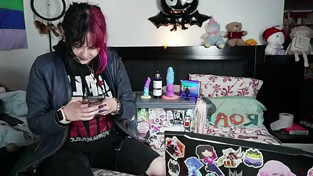 Devil And Princess online show from February 3, 1:26 am