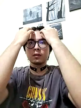 Snapshot of Dante_Gothic chatting on March 12, 5:02 am Dante Gothic online show from March 12, 5:02 am