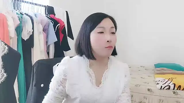 Rachel-6600 online show from November 28, 3:53 am