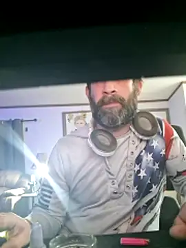 Snapshot of mayg chatting on March 25, 1:22 am mayg online show from March 25, 1:22 am