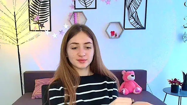 Snapshot of LilyHaart chatting on March 12, 2:12 pm LilyHaart online show from March 12, 2:12 pm