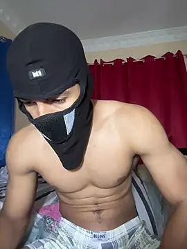 Snapshot of fragance21 chatting on January 13, 4:29 am fragance21 online show from January 13, 4:29 am