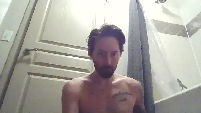 Snapshot of whowantsacreampie chatting on April 7, 8:37 am whowantsacreampie online show from April 7, 8:37 am