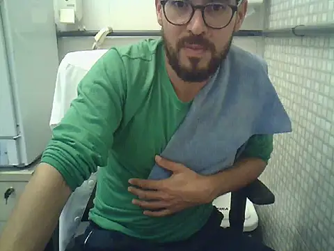 Snapshot of pdasgyn chatting on July 20, 2:30 pm pdasgyn online show from July 20, 2:30 pm