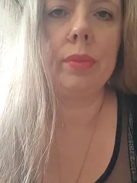 Snapshot of Irina3718 chatting on October 12, 10:25 am Irina3718 online show from October 12, 10:25 am