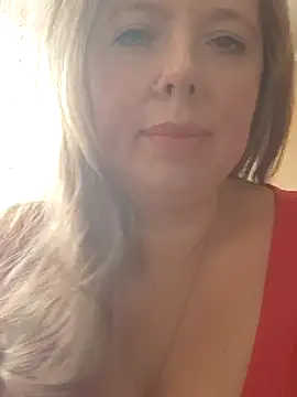 Snapshot of Irina3718 chatting on October 17, 10:18 am Irina3718 online show from October 17, 10:18 am