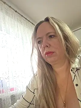 Irina3718 online show from December 5, 10:35 am