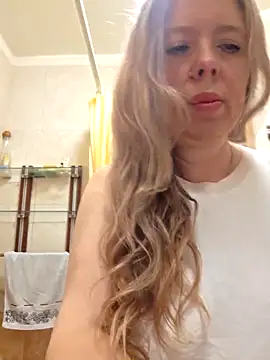 Irina3718 online show from May 5, 7:38 am