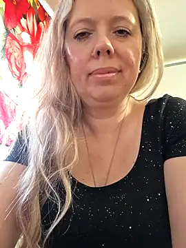 Irina3718 online show from May 9, 11:26 am