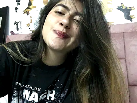 Snapshot of skyler1195 chatting on November 22, 1:04 am skyler1195 online show from November 22, 1:04 am