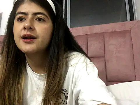 Snapshot of skyler1195 chatting on November 24, 11:59 pm skyler1195 online show from November 24, 11:59 pm