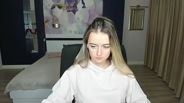 Snapshot of StasyStew chatting on October 3, 3:25 am StasyStew online show from October 3, 3:25 am