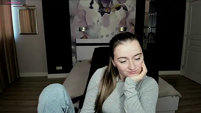 Snapshot of StasyStew chatting on October 5, 7:28 am StasyStew online show from October 5, 7:28 am