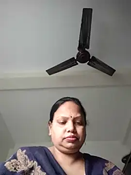 Snapshot of Arohi35 chatting on February 13, 10:33 am Arohi35 online show from February 13, 10:33 am