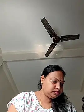 Snapshot of Arohi35 chatting on March 1, 3:52 am Arohi35 online show from March 1, 3:52 am