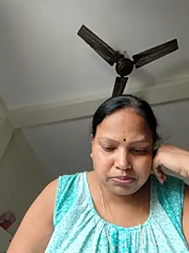 Snapshot of Arohi35 chatting on March 7, 5:04 am Arohi35 online show from March 7, 5:04 am