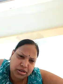 Snapshot of Arohi35 chatting on March 10, 4:12 pm Arohi35 online show from March 10, 4:12 pm