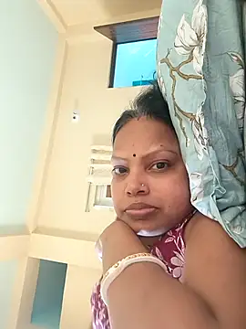 Snapshot of Arohi35 chatting on March 17, 9:45 am Arohi35 online show from March 17, 9:45 am