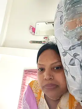 Snapshot of Arohi35 chatting on March 21, 9:47 am Arohi35 online show from March 21, 9:47 am