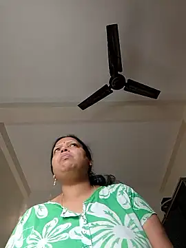 Snapshot of Arohi35 chatting on March 23, 1:31 am Arohi35 online show from March 23, 1:31 am