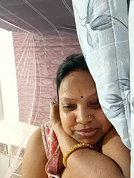 Snapshot of Arohi35 chatting on March 23, 5:39 pm Arohi35 online show from March 23, 5:39 pm