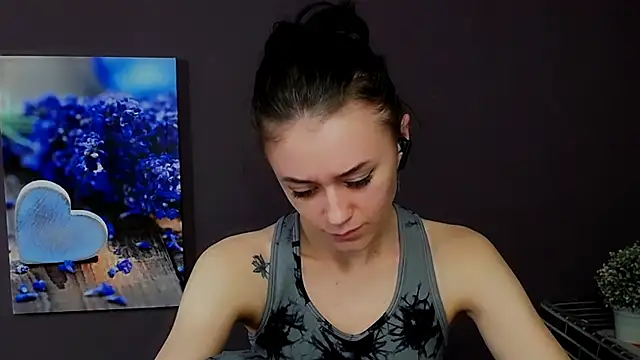 Snapshot of LanaTey chatting on March 12, 4:02 pm LanaTey online show from March 12, 4:02 pm