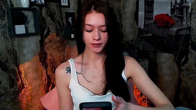 LanaTey online show from January 19, 2:43 pm