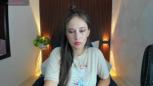 sophia martinezz  online show from March 14, 12:18 pm