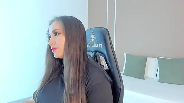 sophia martinezz  online show from October 11, 12:26 pm