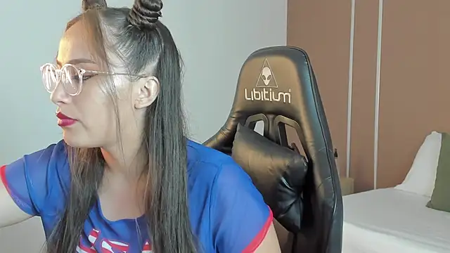 sophia martinezz  online show from October 14, 6:42 pm