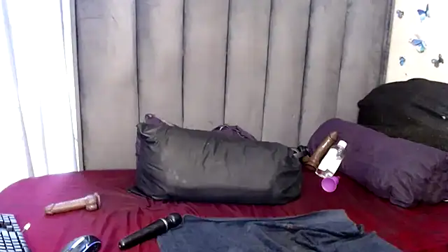 LustyDeziree1 online show from January 19, 8:40 am