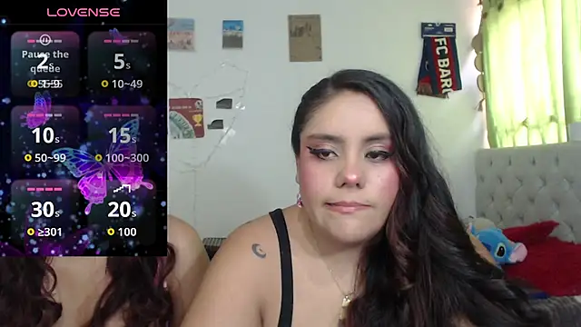 Snapshot of nicky_andcamil chatting on February 23, 9:01 pm nicky andcamil online show from February 23, 9:01 pm