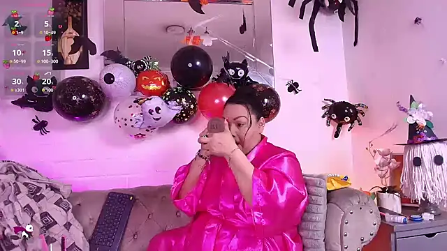 EllenaBoobs  online show from October 24, 5:59 am