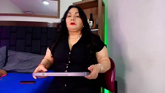 EllenaBoobs  online show from May 13, 4:10 am