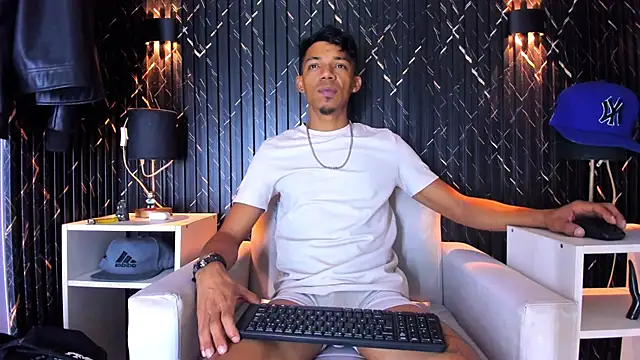 Snapshot of Gregory_Sforza chatting on September 22, 12:40 pm Gregory Sforza online show from September 22, 12:40 pm