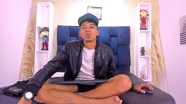 Snapshot of Gregory_Sforza chatting on September 28, 7:19 pm Gregory Sforza online show from September 28, 7:19 pm